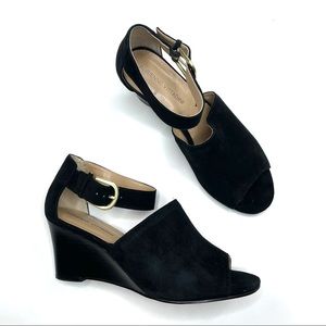 Adrienne Vittadini Black Suede Wedge Sandal Size 7